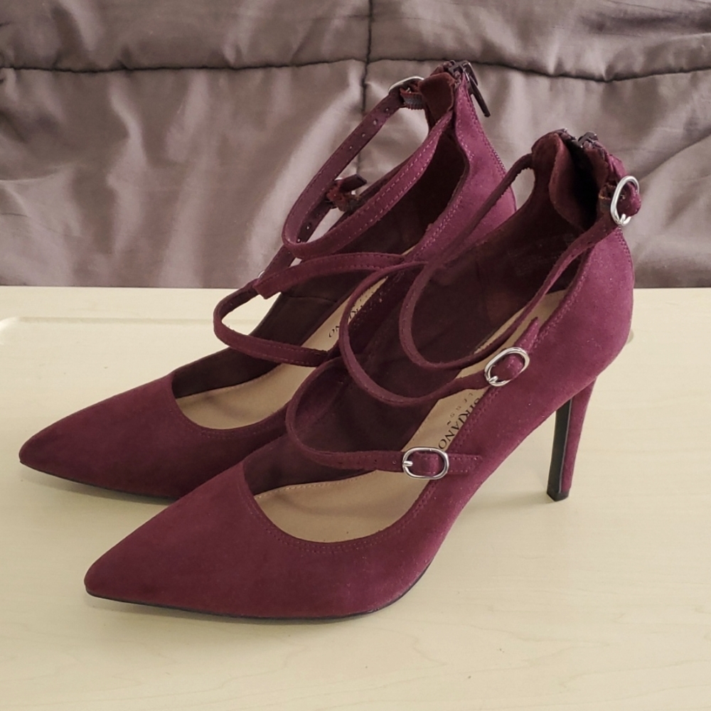 Christian Siriano Faux Suede 4" Strapy Heels, Size 7.5